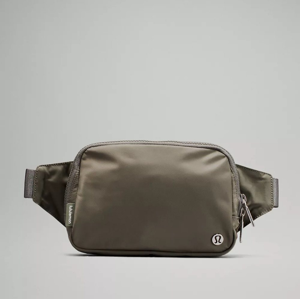 NWOT Lululemon Everywhere Belt Bag Large 2L